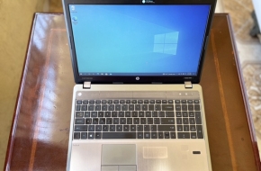 HP laptop windows 10 office byen vit!!!